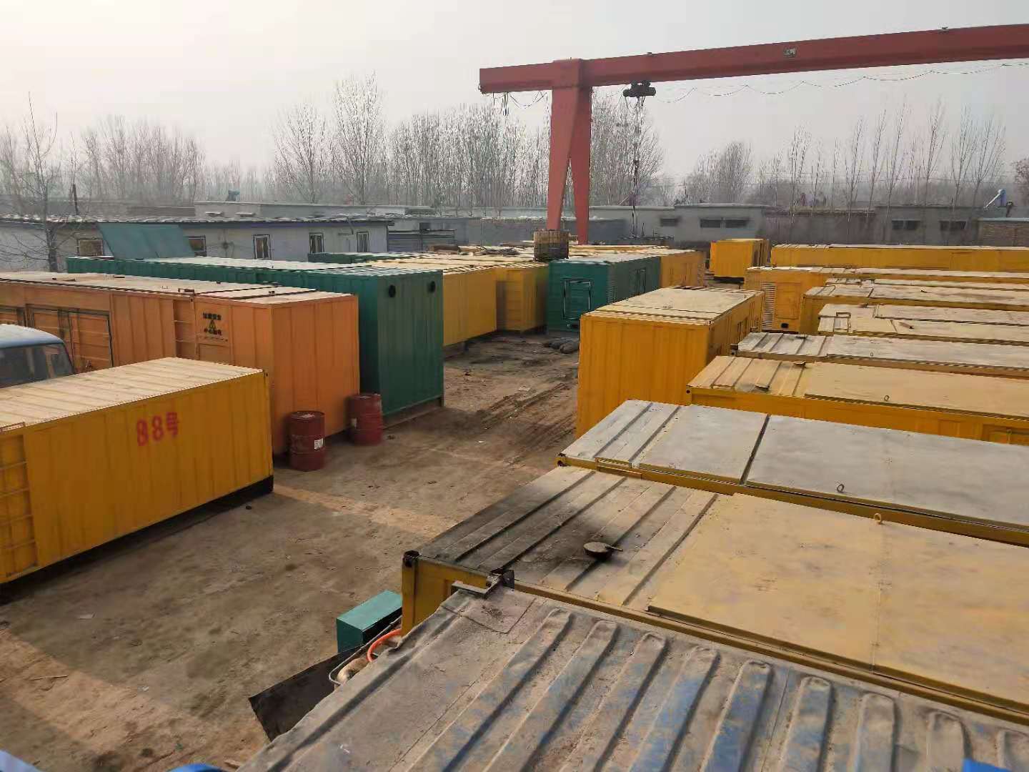 宿豫租赁发电机-灰尘、风沙对柴油发电机组造成哪些不良影响？