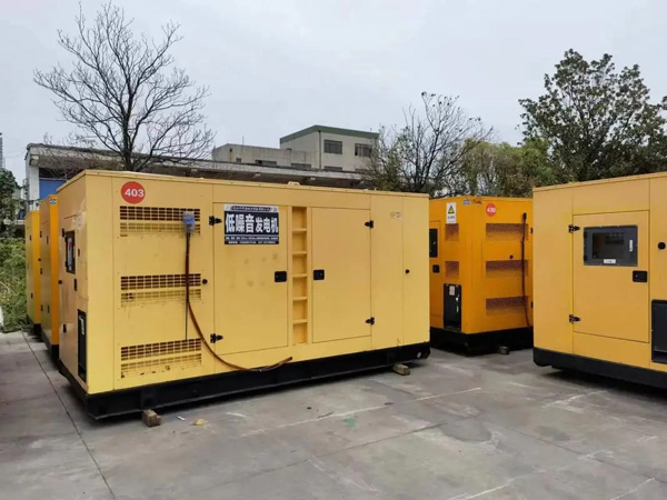 宿豫干式空气滤清器和湿式空气滤清器有什么区别？