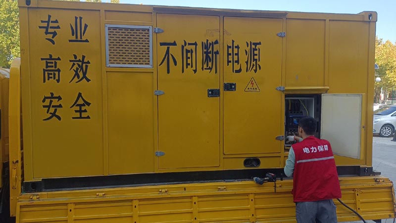 宿豫柴油发电机组和UPS电源配合使用时，如何避免切换过程中的电力中断？