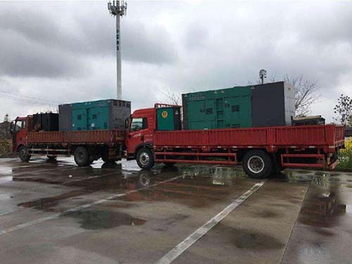 宿豫涂抹密封胶后，需要等待多长时间才能安装水冷式机油散热器密封件？